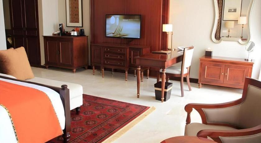 Hotel Ammi Cepu Esterno foto