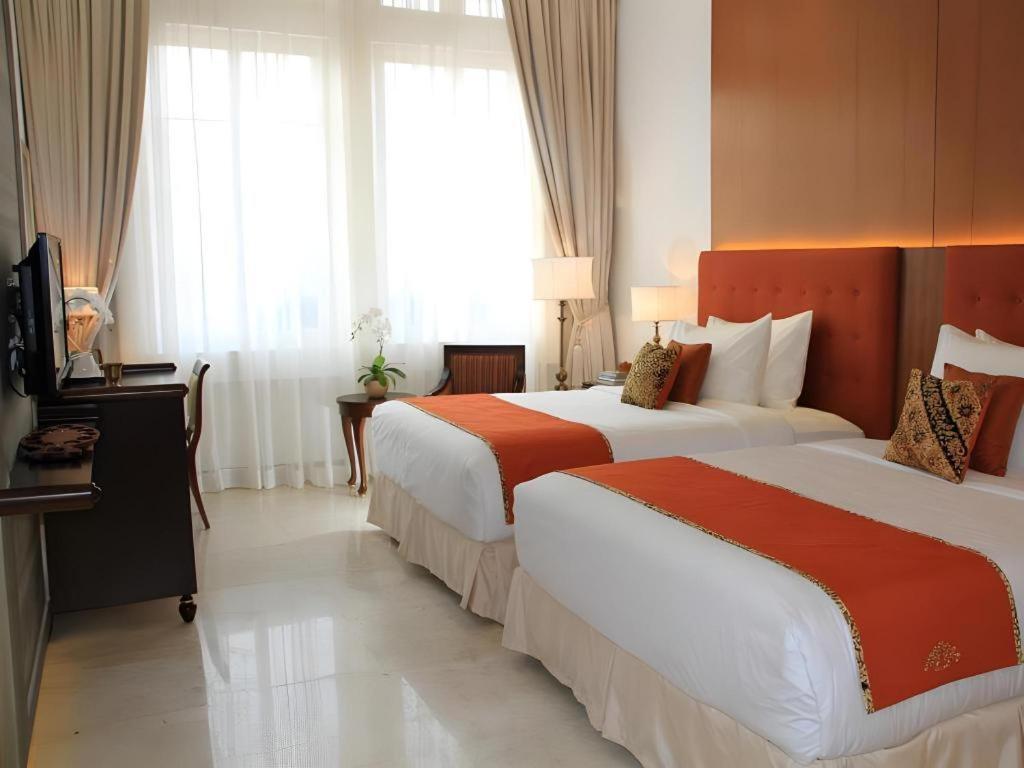 Hotel Ammi Cepu Esterno foto